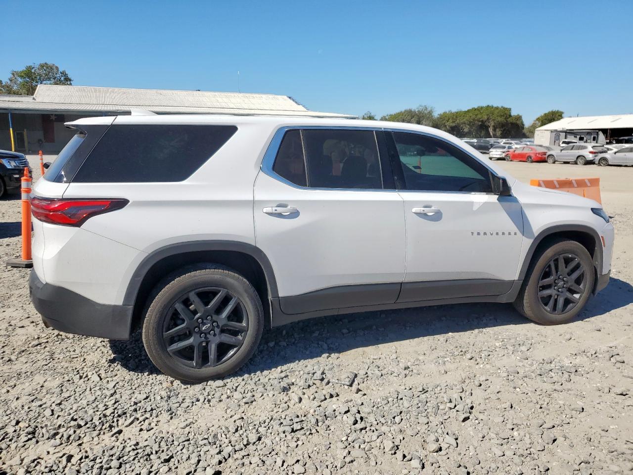 Chevrolet Traverse Ls Image 8