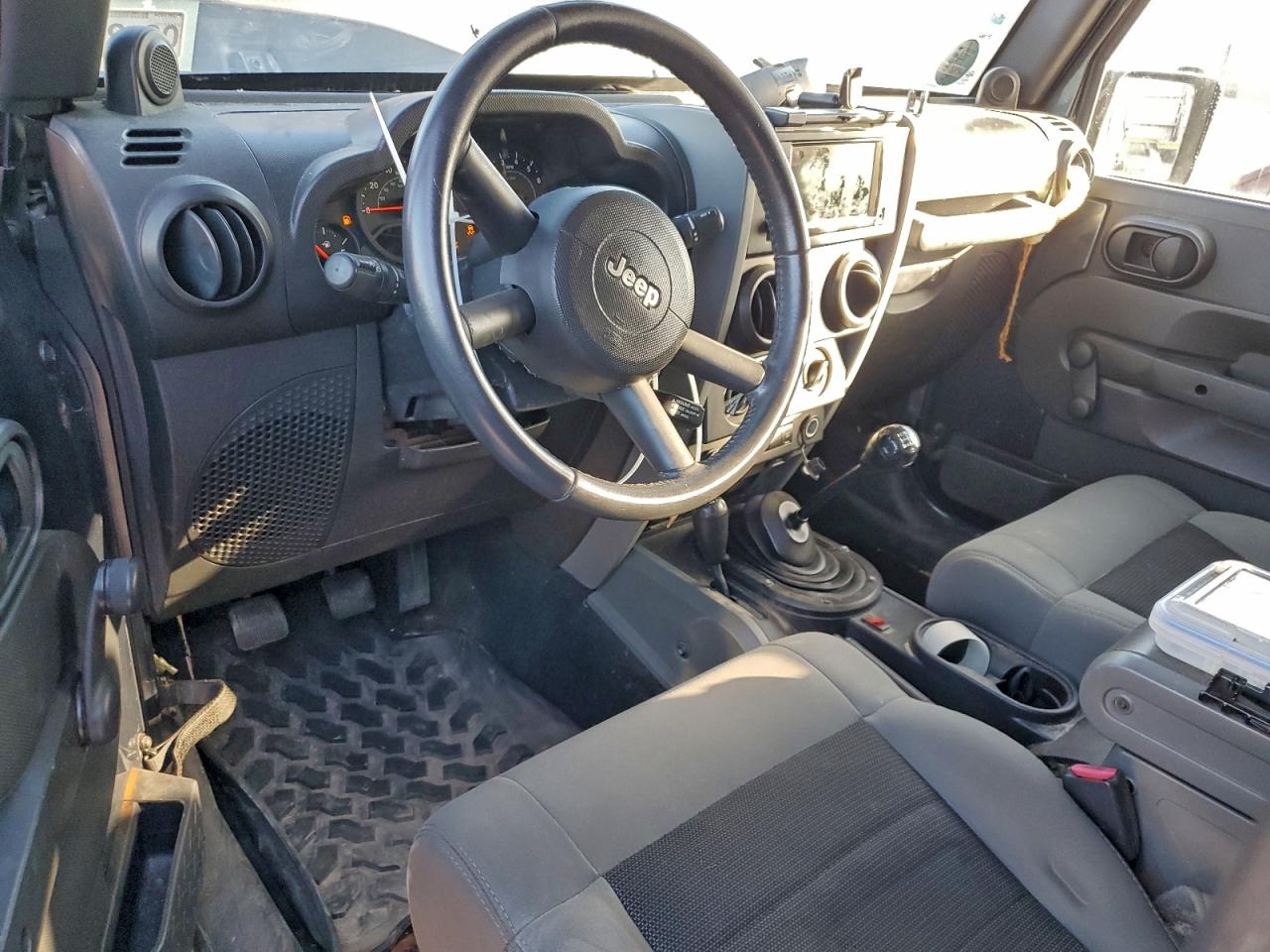 Jeep Wrangler X Image 11