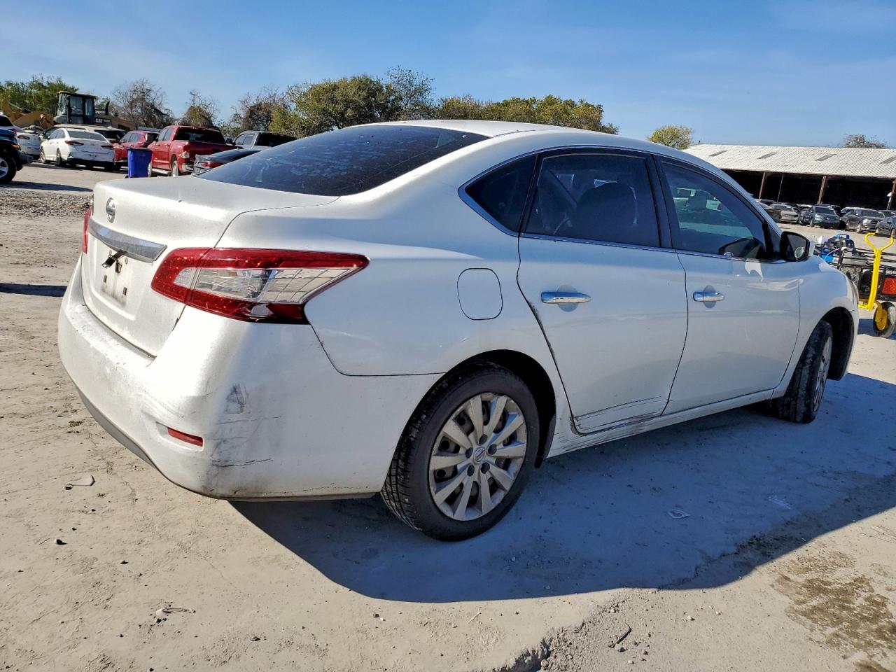 Nissan Sentra S Image 2