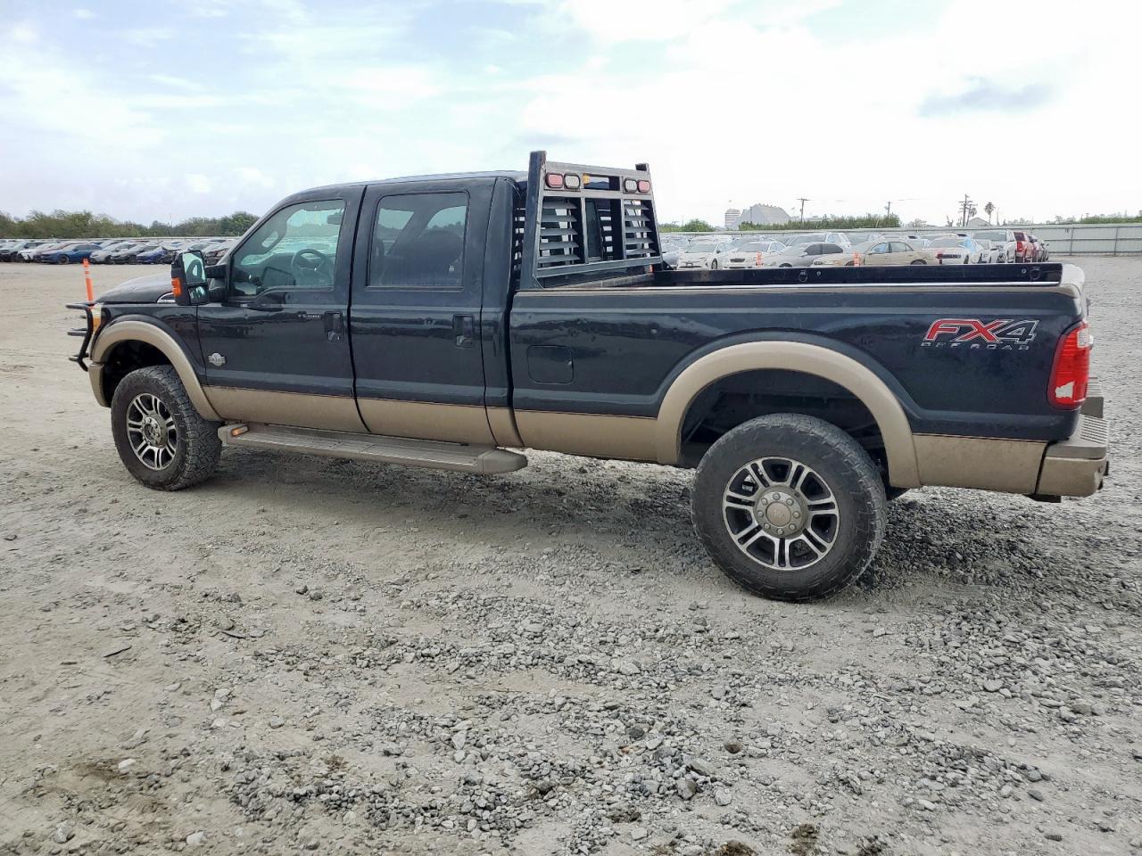 Ford F-350 Super Duty Image 4