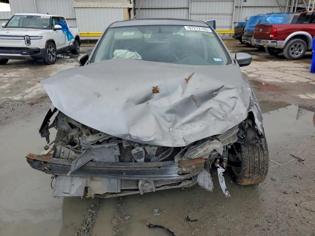 Nissan Sentra S Image 9