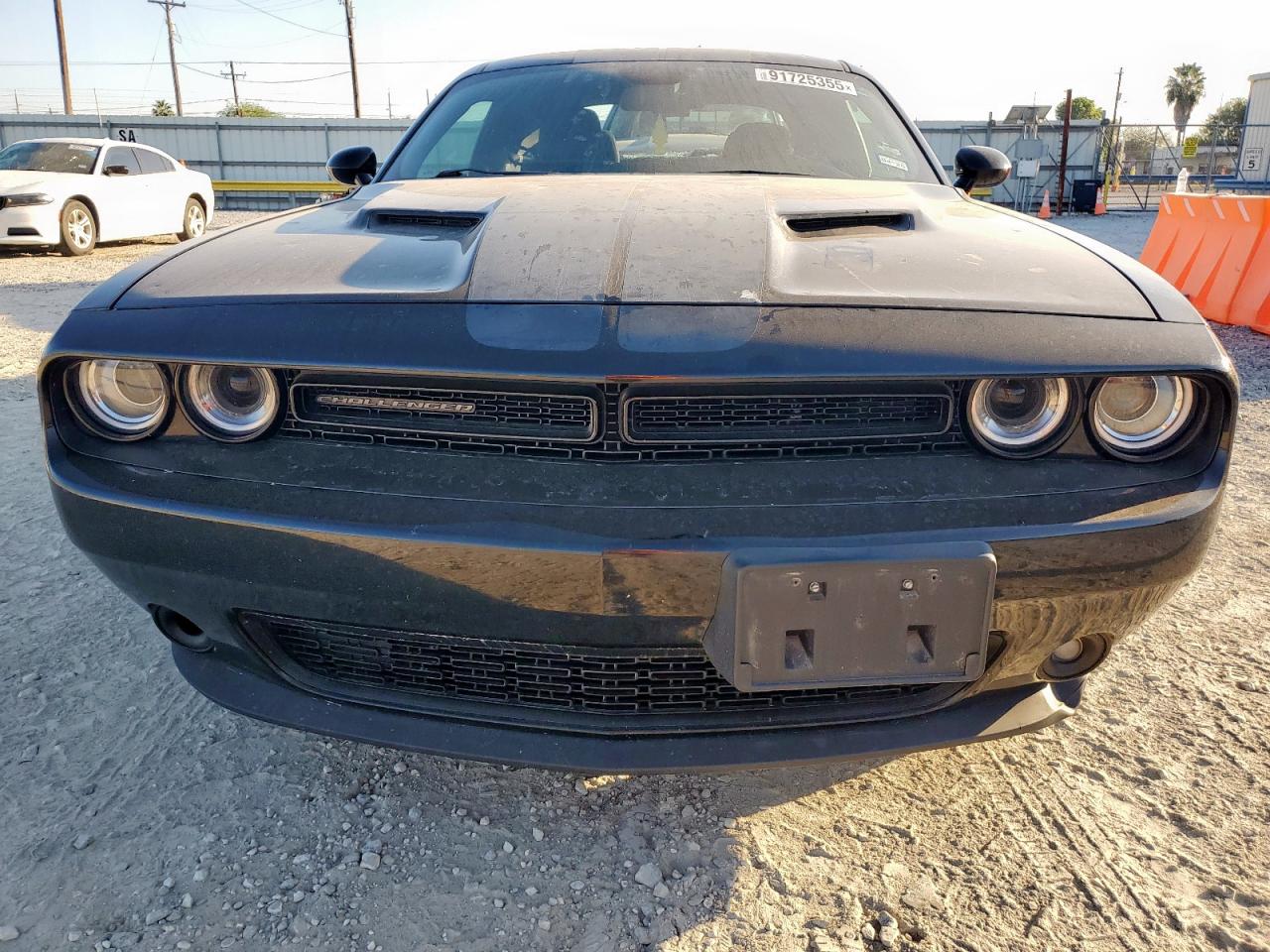 Dodge Challenger Sxt Image 4