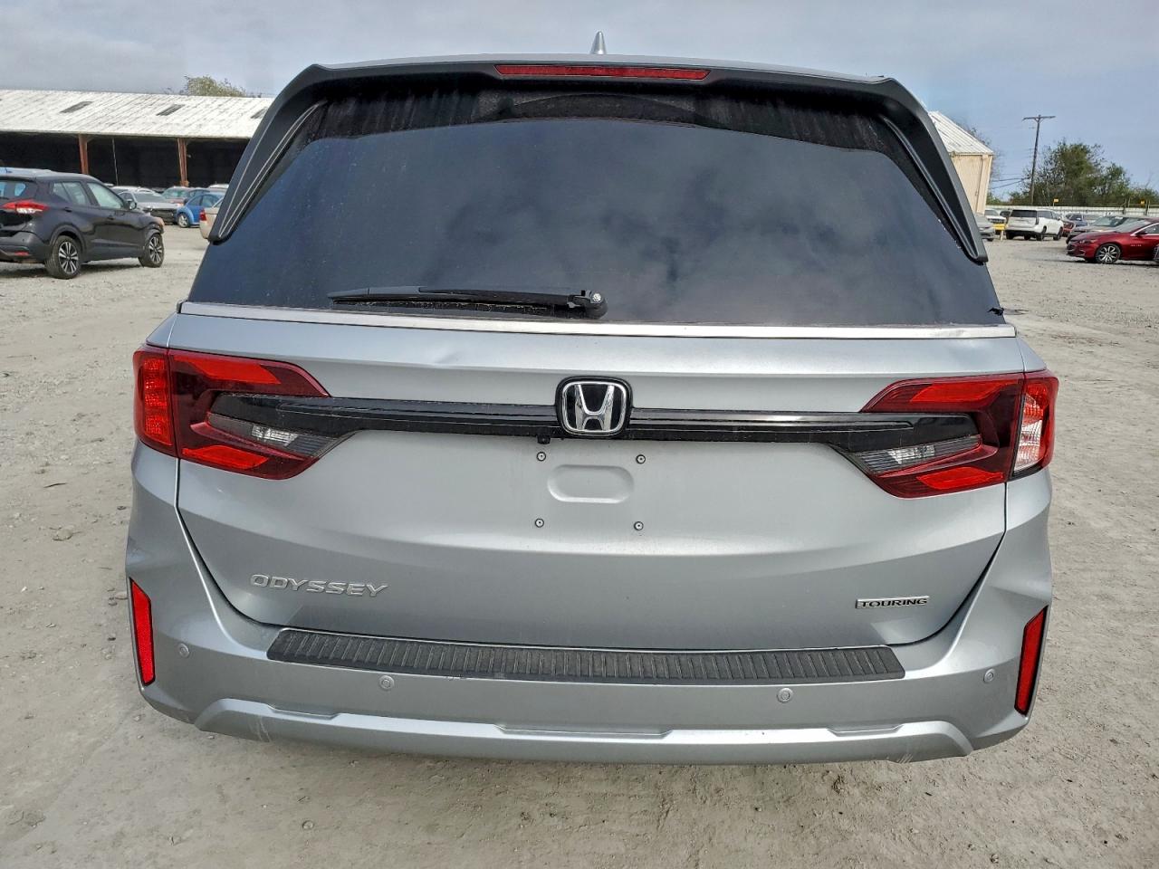 Honda Odyssey Touring Image 13