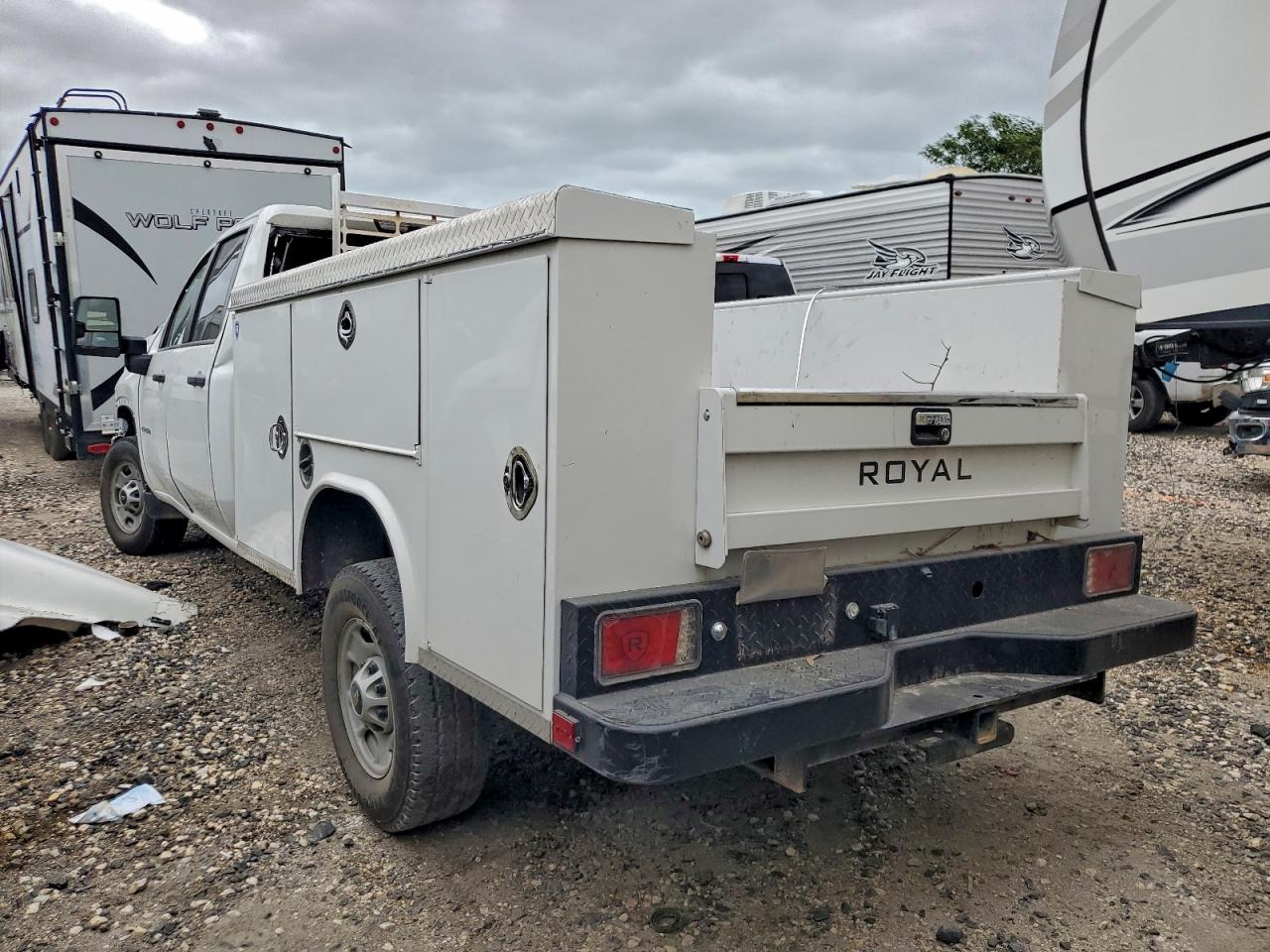 Chevrolet Silverado K2500 Heavy Duty Image 2