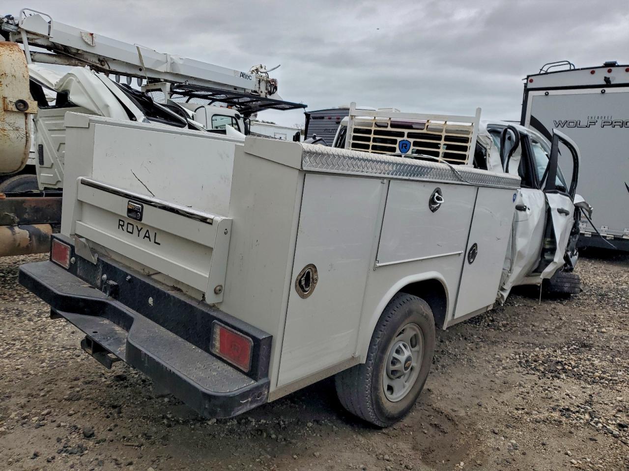 Chevrolet Silverado K2500 Heavy Duty Image 5