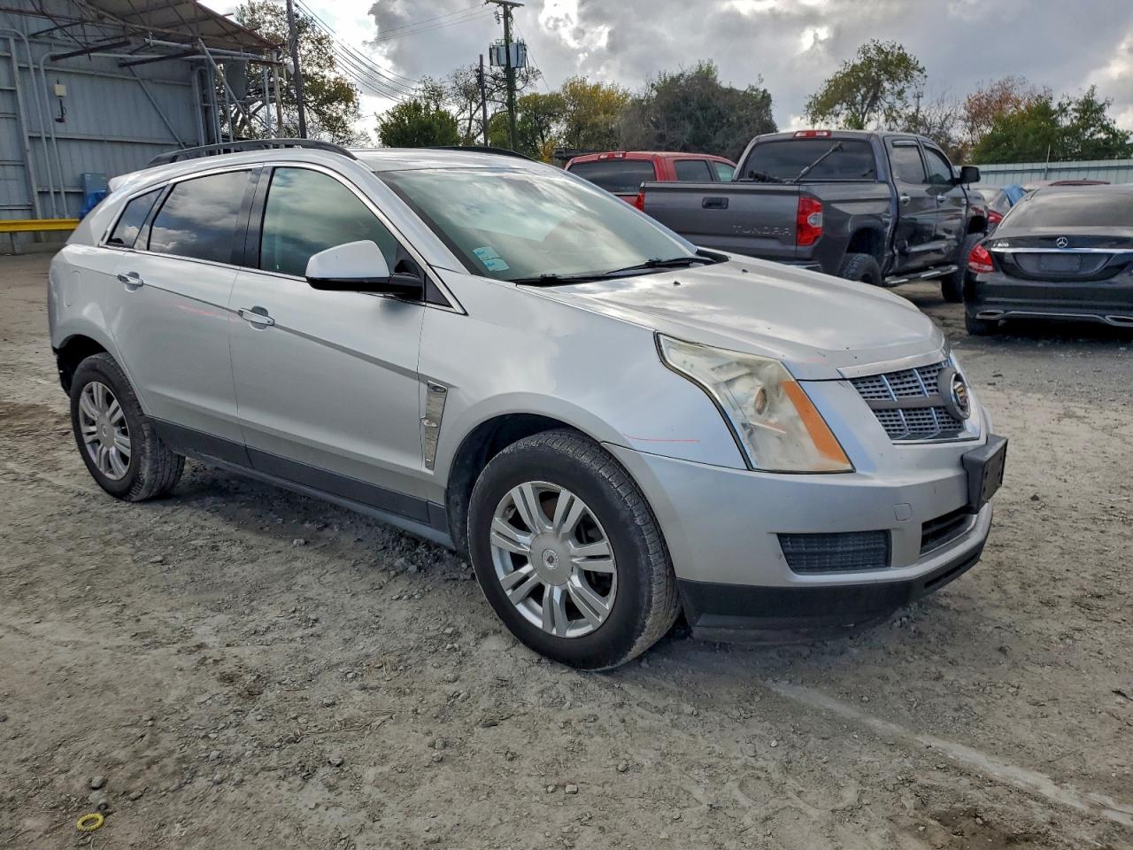 Cadillac SRX Image 13