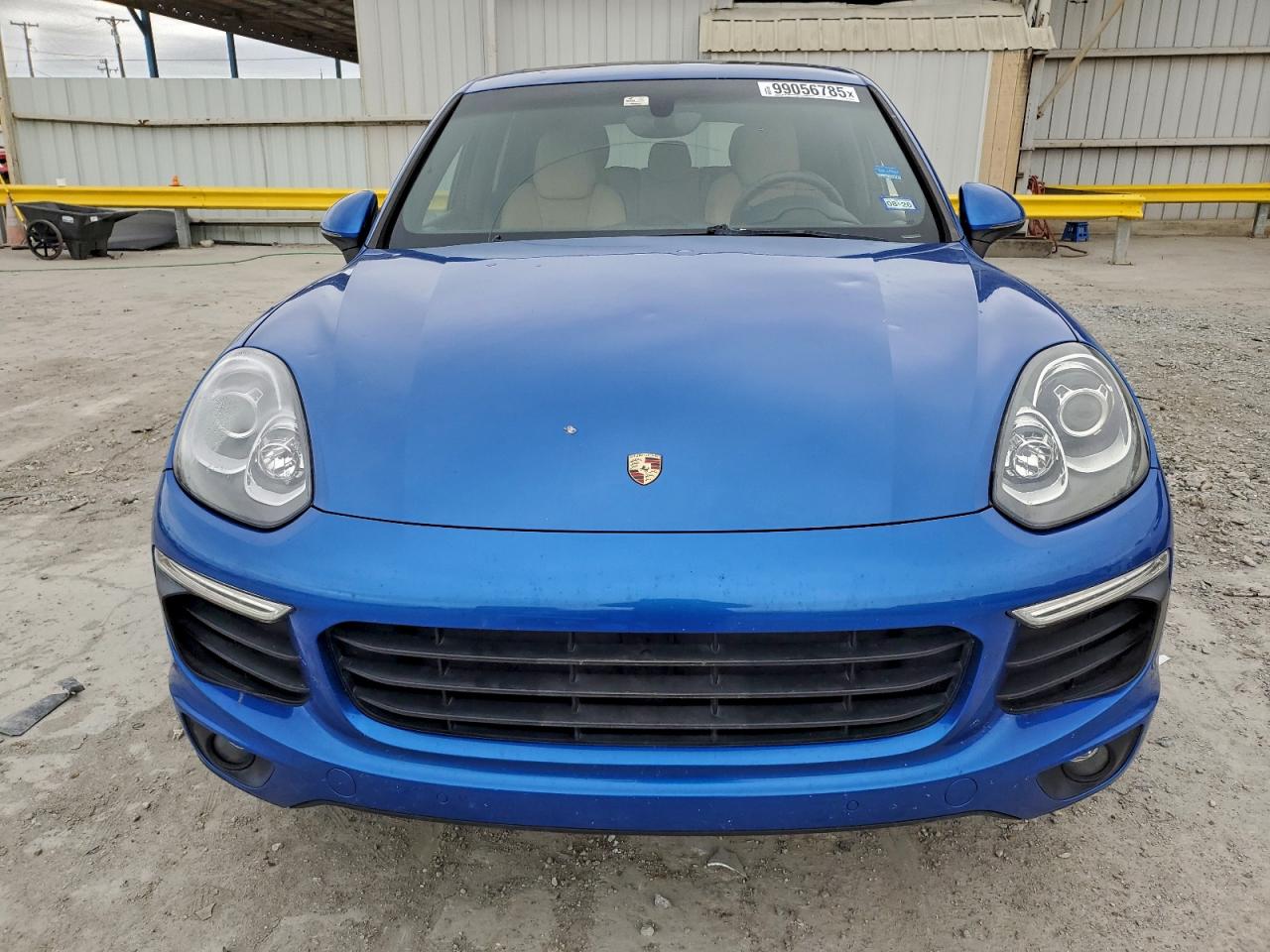 Porsche Cayenne Image 5