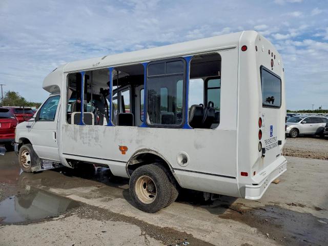 Ford Econoline E350 Super Duty Cutaway Van Image 6