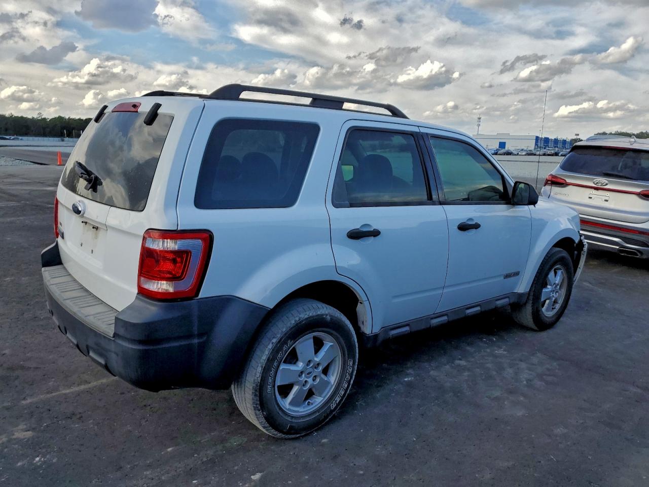 Ford Escape Xls Image 8