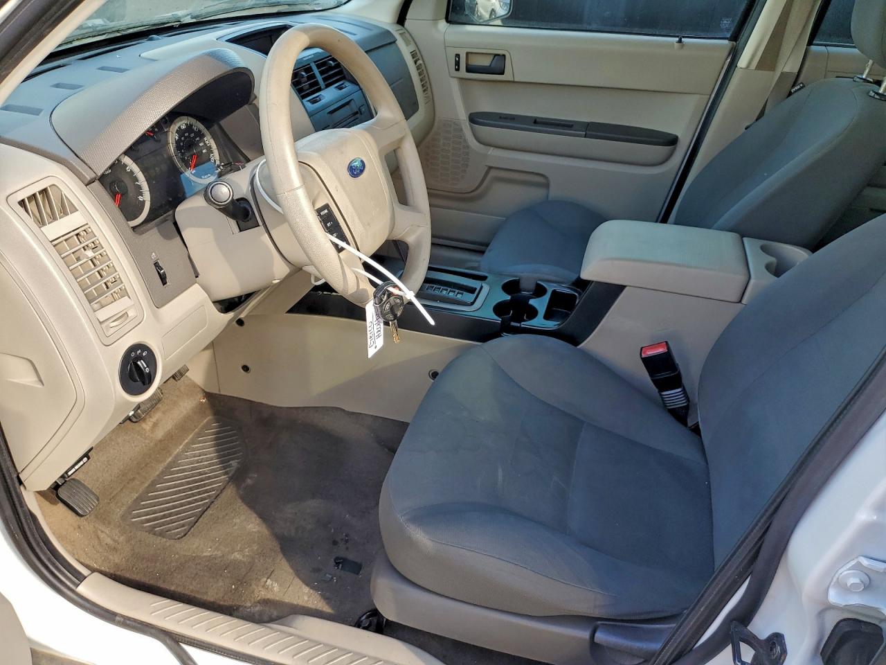 Ford Escape Xls Image 2