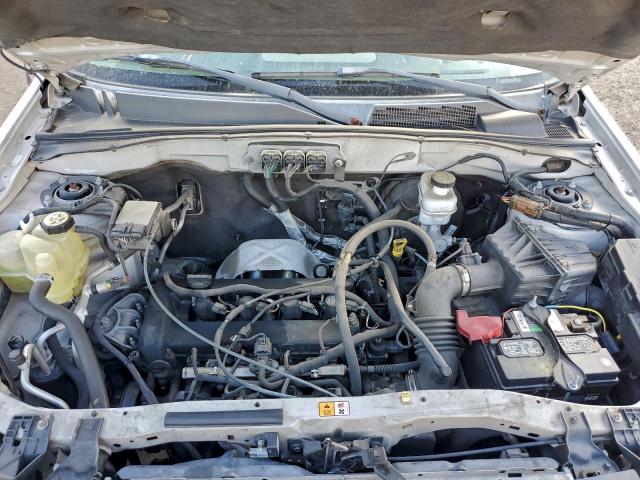 Ford Escape Xls Image 10