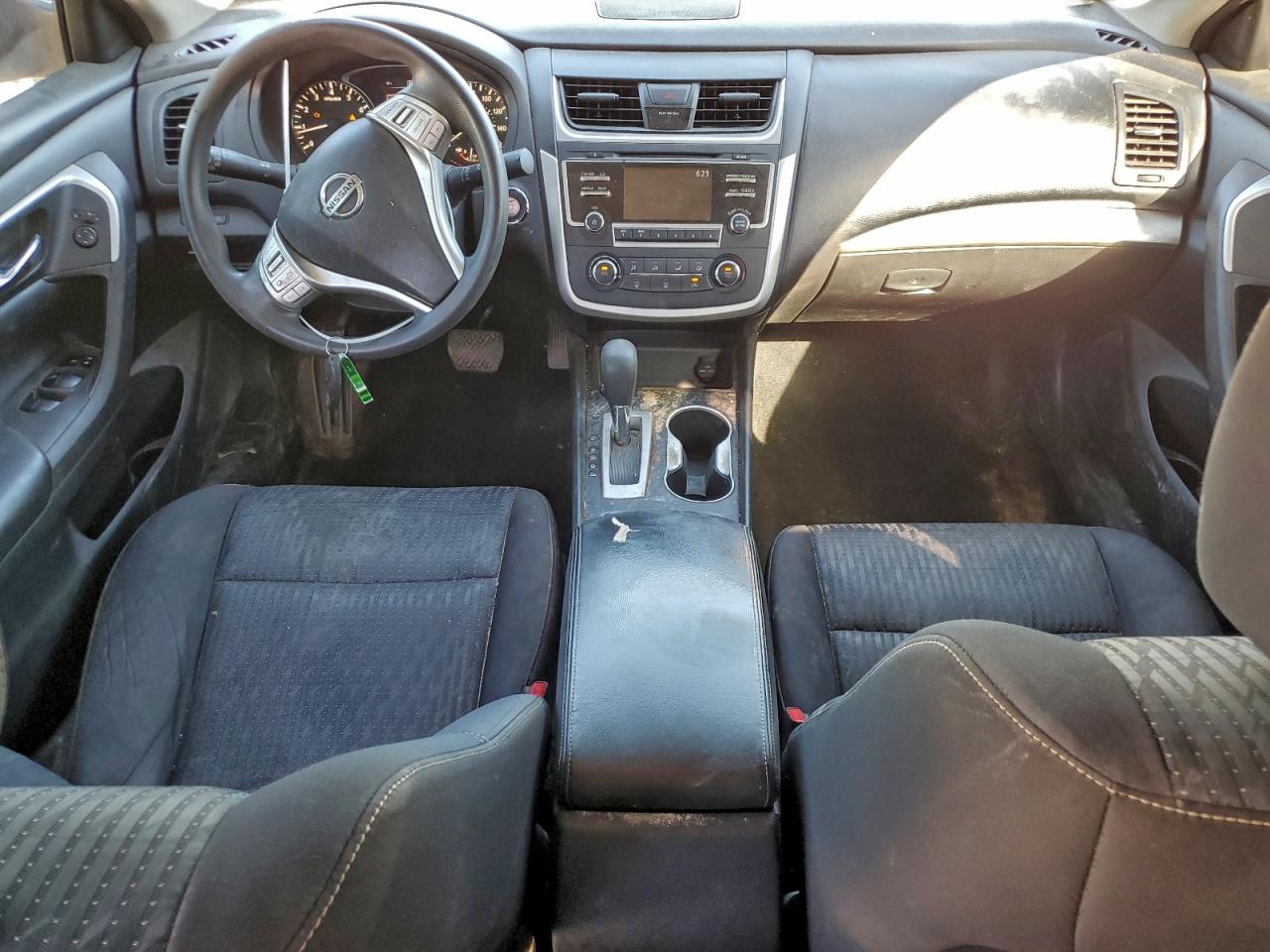 Nissan Altima 2.5 Image 9