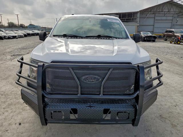 Ford F-150 Super Cab Image 5