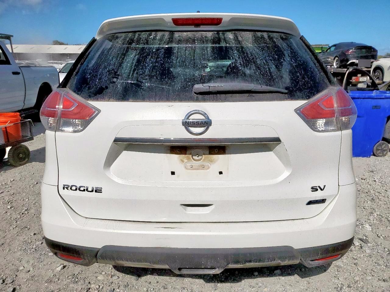 Nissan Rogue S Image 8