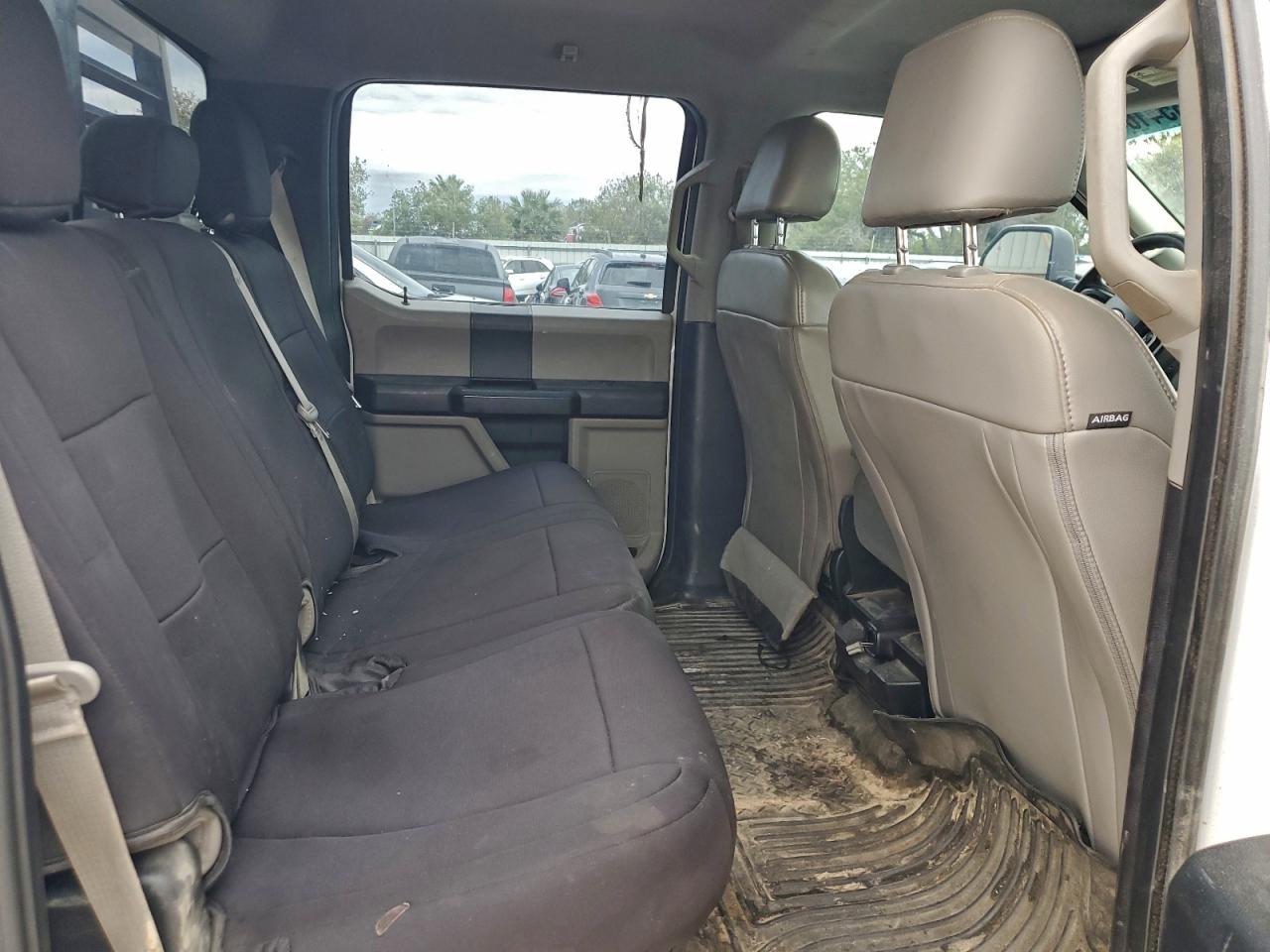 Ford F-250 Super Duty Image 4