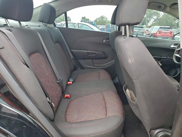 Chevrolet Sonic Lt Image 4