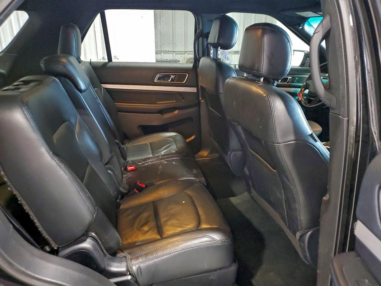 Ford Explorer Xlt Image 9