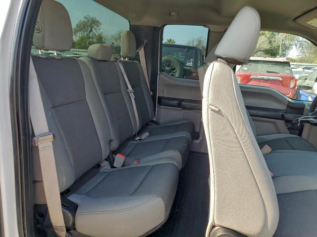 Ford F-150 Super Cab Image 6