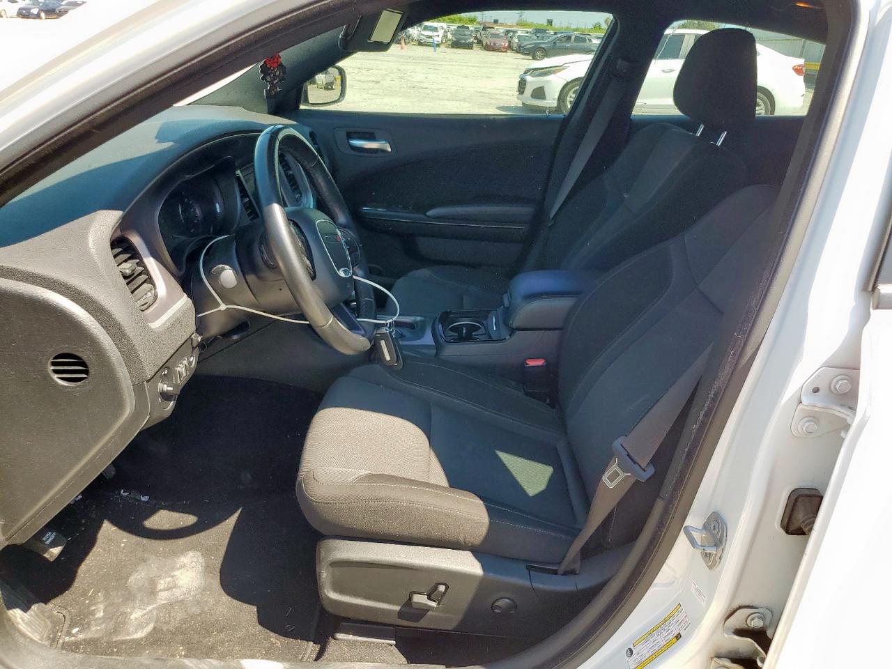 Dodge Charger Sxt Image 8