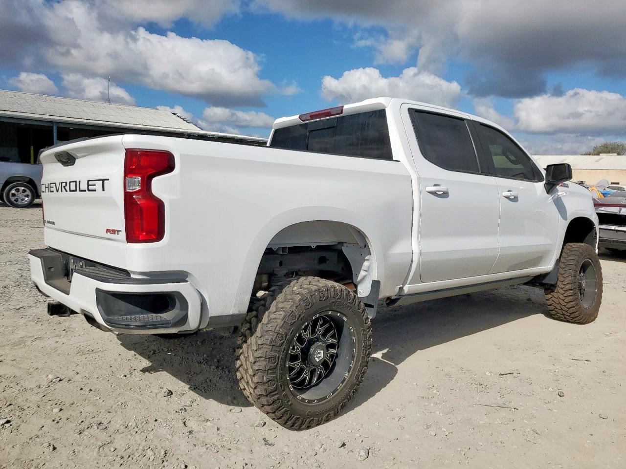 Chevrolet Silverado K1500 Rst Image 2
