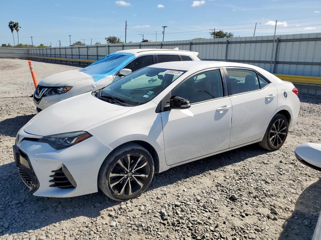Toyota Corolla L Image 1