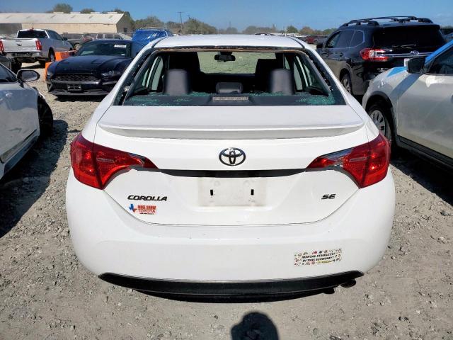 Toyota Corolla L Image 4