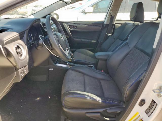 Toyota Corolla L Image 6