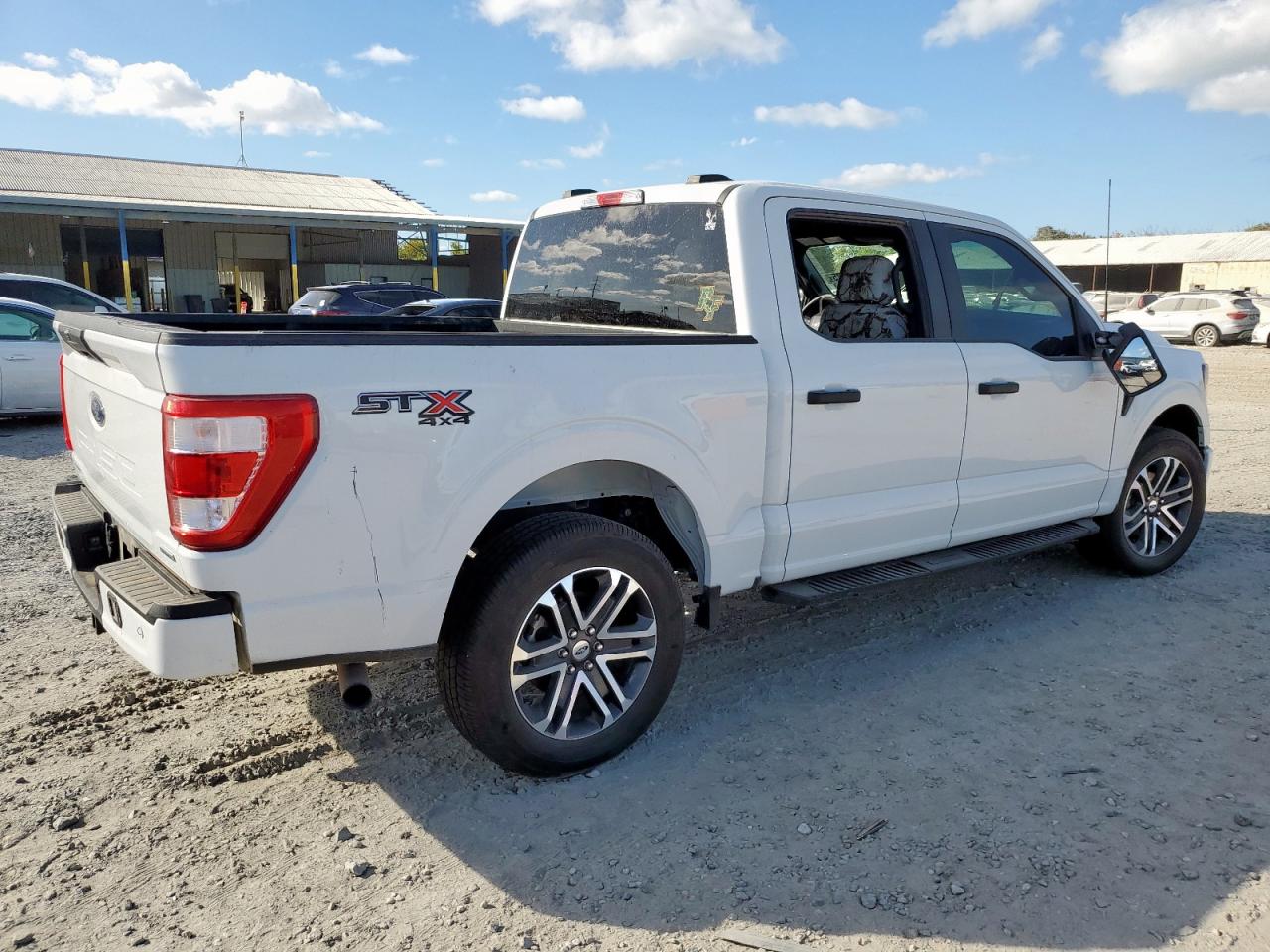 Ford F-150 Supercrew Image 3