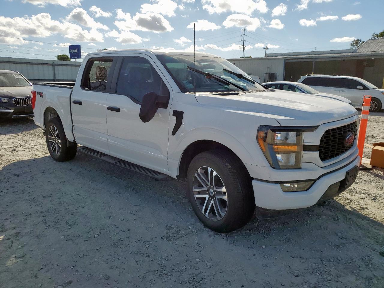 Ford F-150 Supercrew Image 4