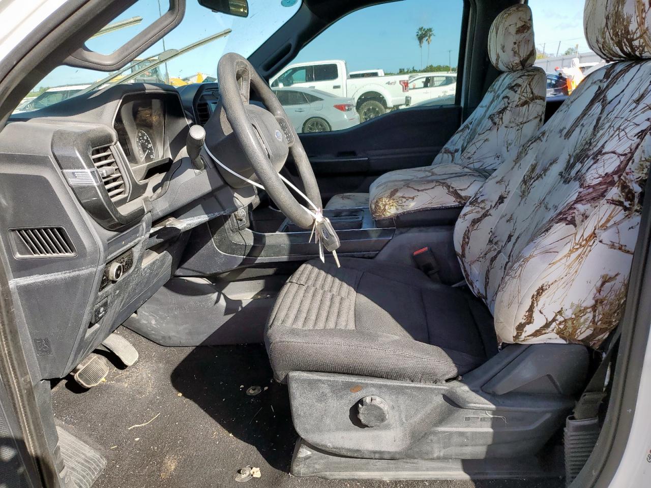 Ford F-150 Supercrew Image 10