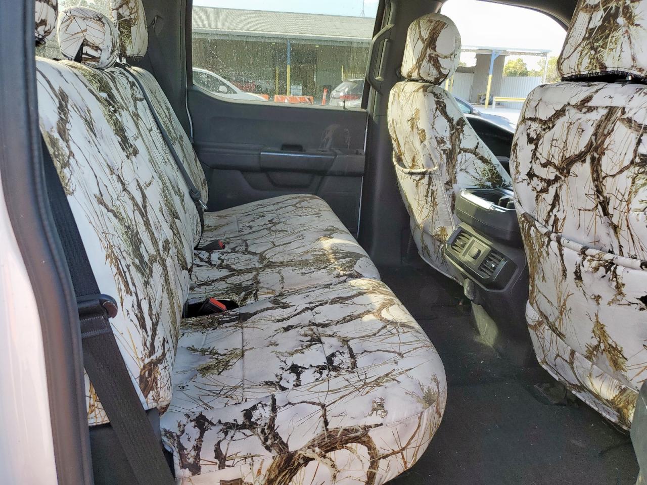 Ford F-150 Supercrew Image 8