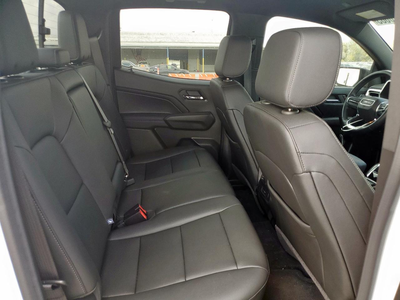 GMC Canyon Elevation Image 8