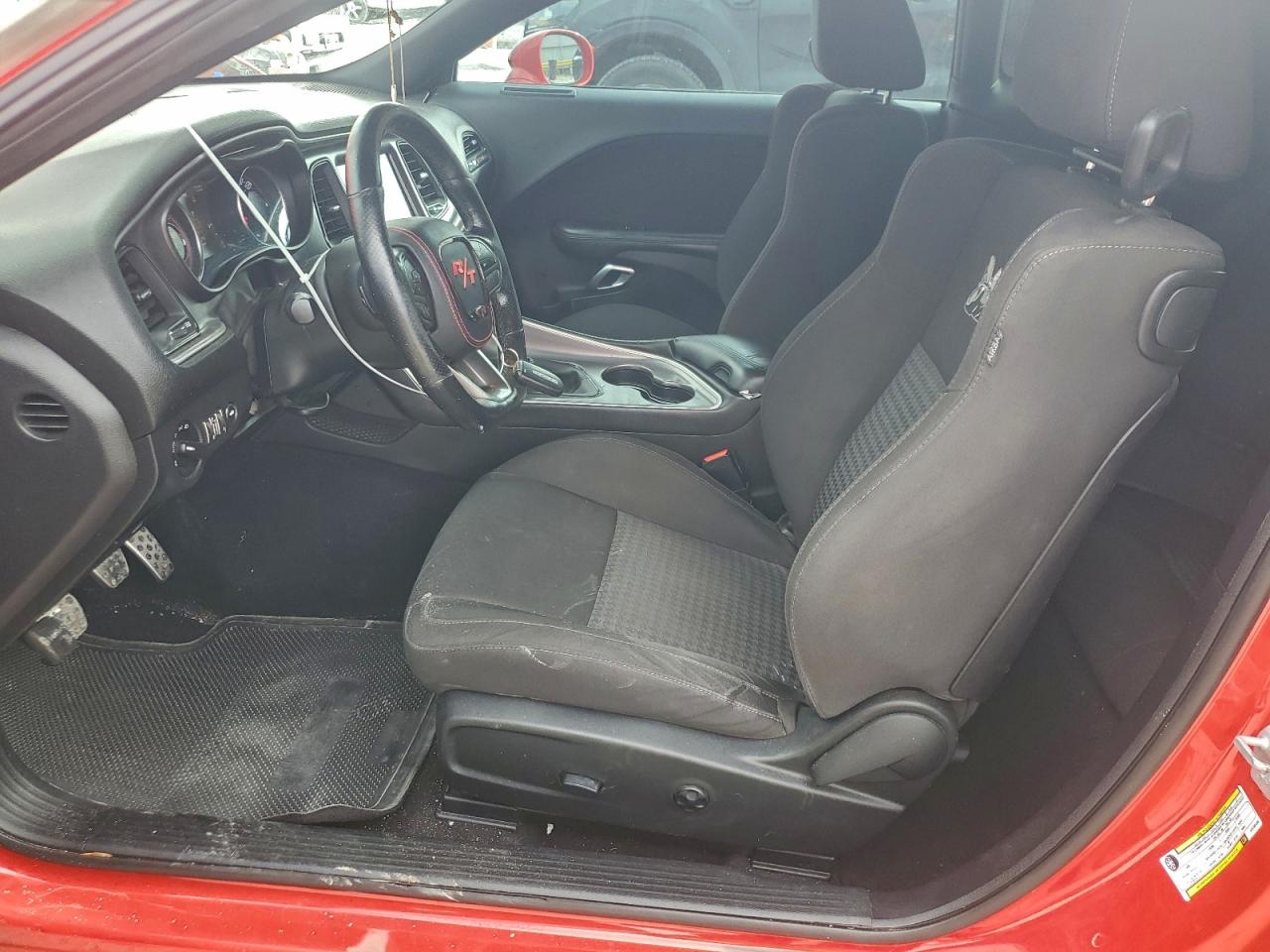 Dodge Challenger R/t Scat Pack Image 5