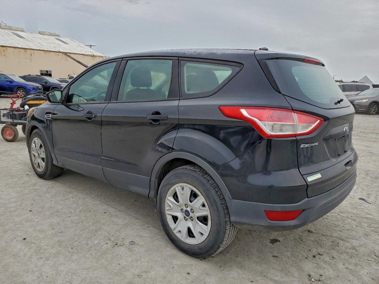 Ford Escape S Image 3