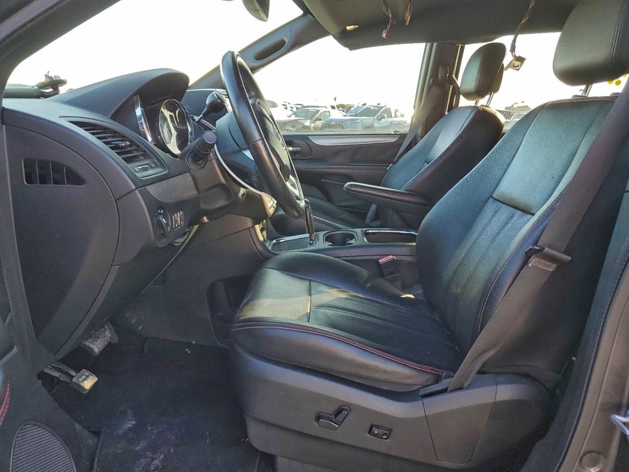 Dodge Caravan Gt Image 7