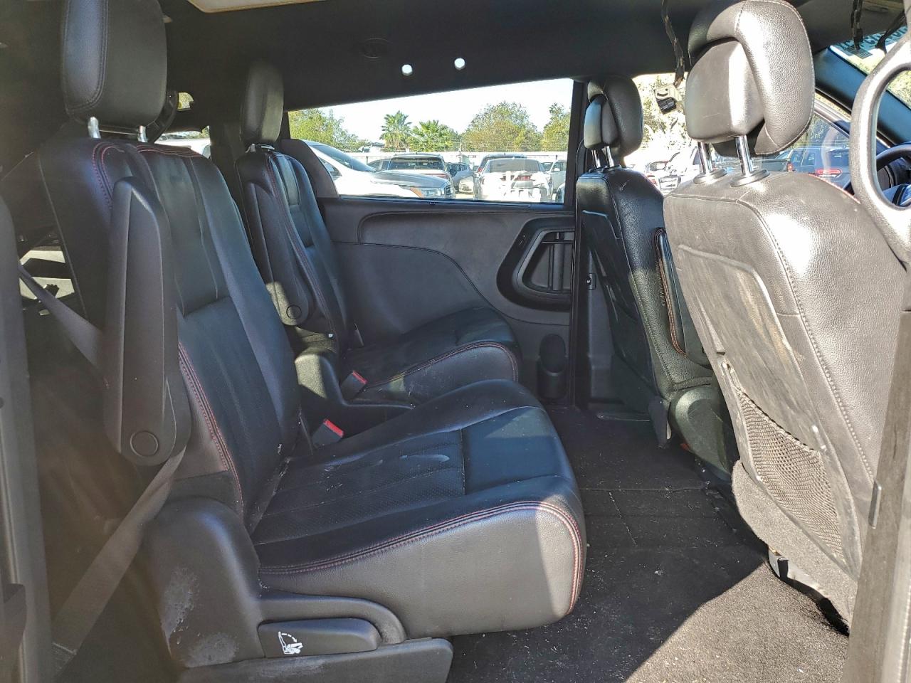 Dodge Caravan Gt Image 12