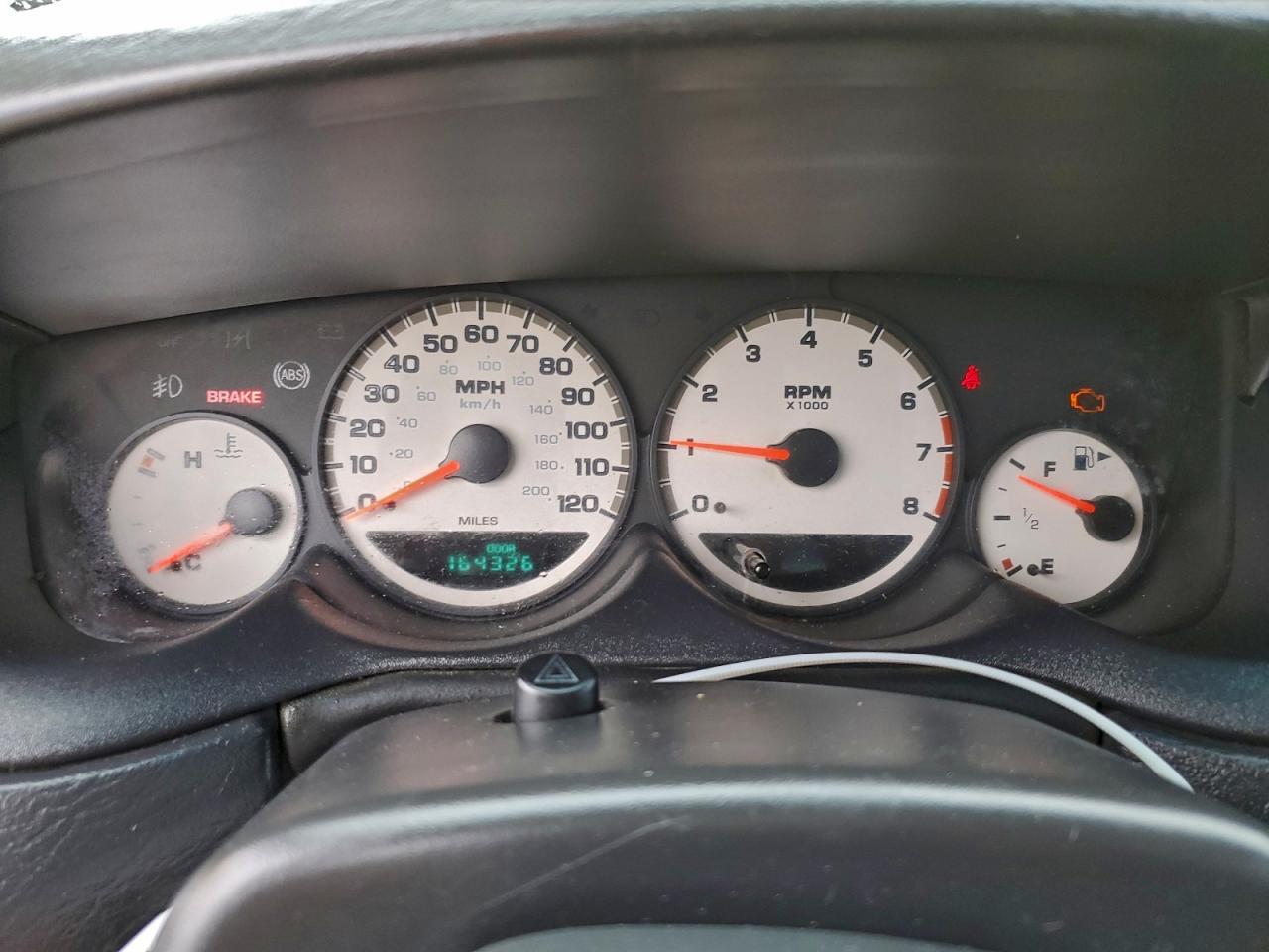 Dodge Neon Sxt Image 8