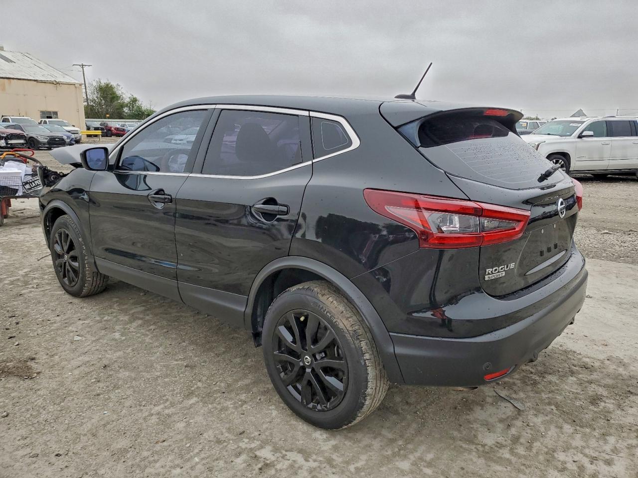 Nissan Rogue S Image 9