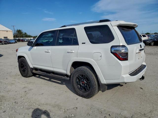 Toyota 4Runner Sr5 Image 13