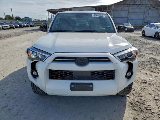 Toyota 4Runner Sr5 Image 7