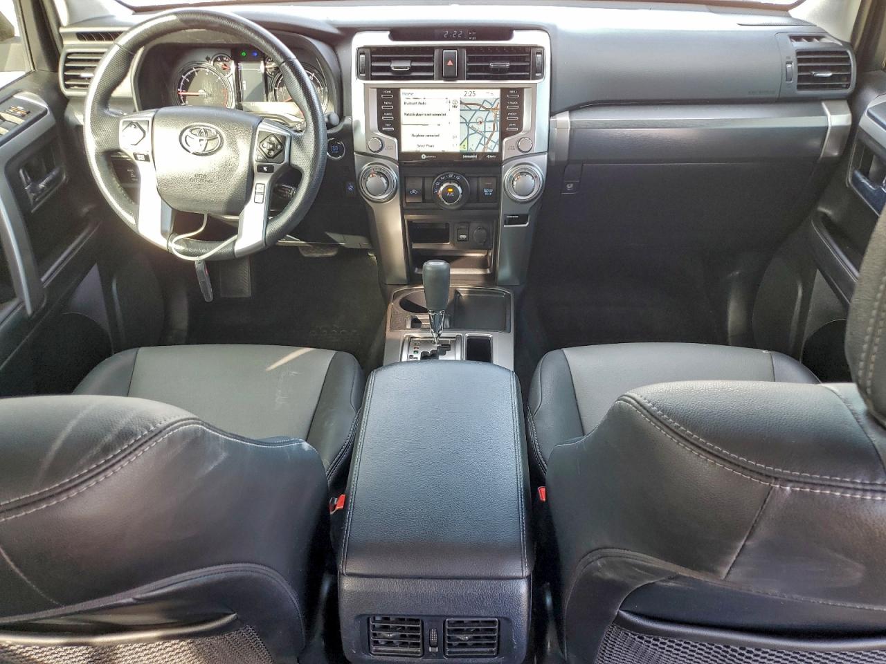 Toyota 4Runner Sr5 Image 9