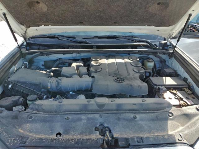 Toyota 4Runner Sr5 Image 11