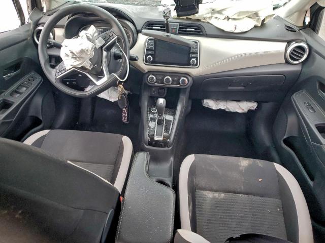 Nissan Versa Sv Image 11