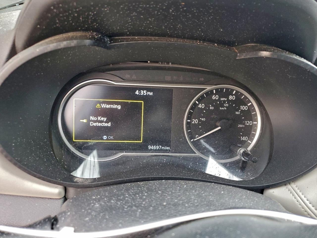 Nissan Versa Sv Image 7