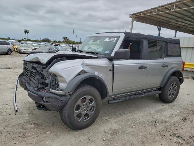  Salvage Ford Bronco