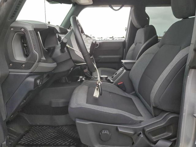 Ford Bronco Base Image 7