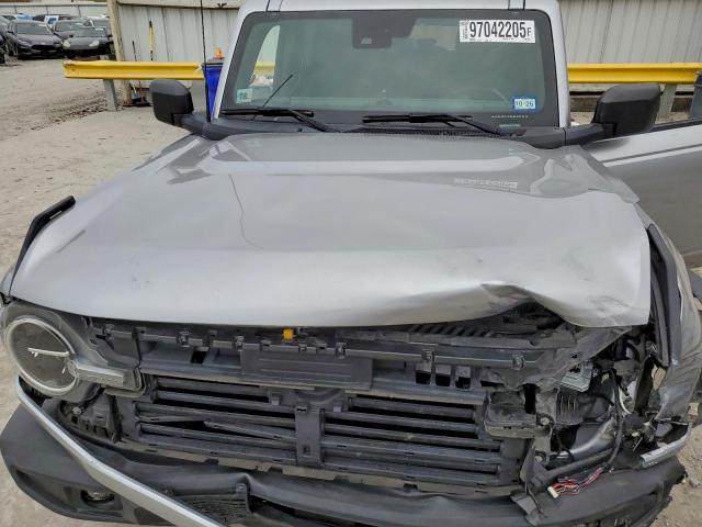 Ford Bronco Base Image 5