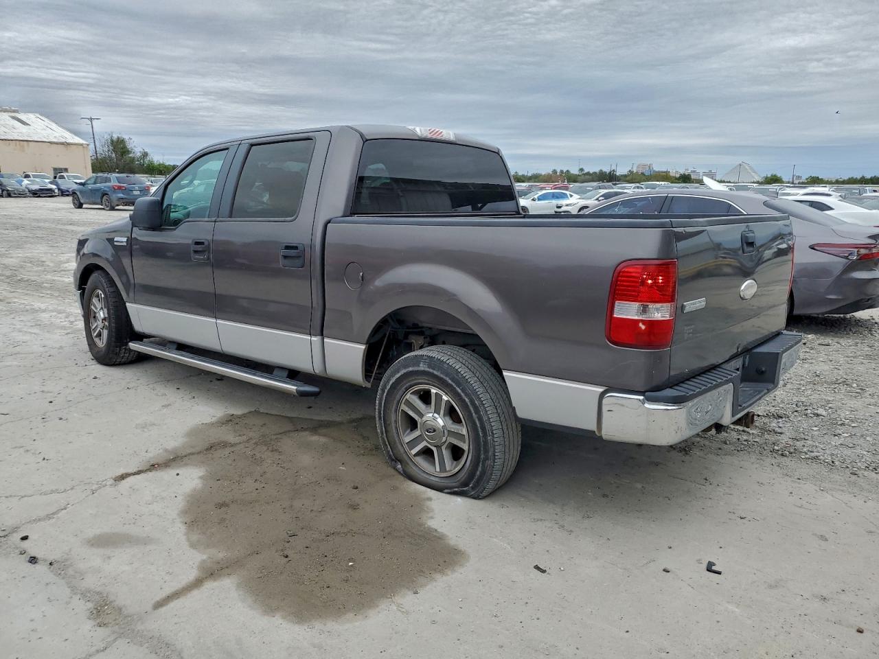 Ford F-150 Supercrew Image 2