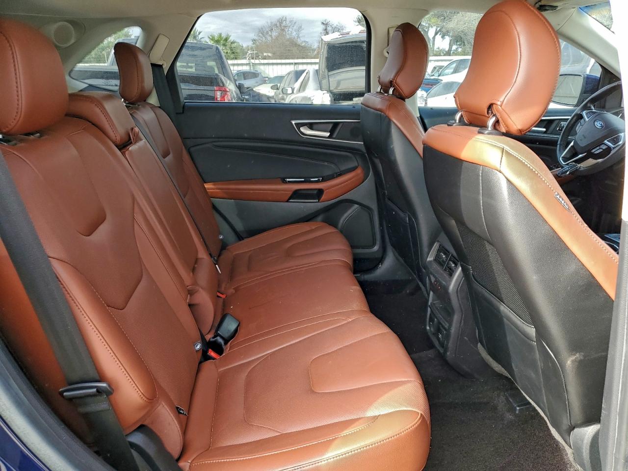 Ford Edge Titanium Image 9