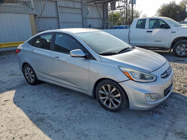 Hyundai ACCENT Se Image 6